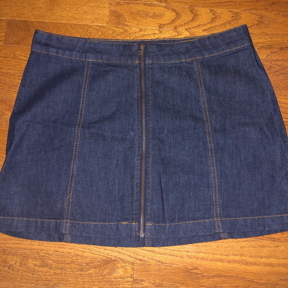 High-waisted denim jean skirt